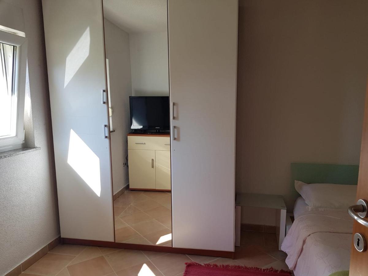 Minihaus In Zagreb Lejlighed Sesvete Eksteriør billede