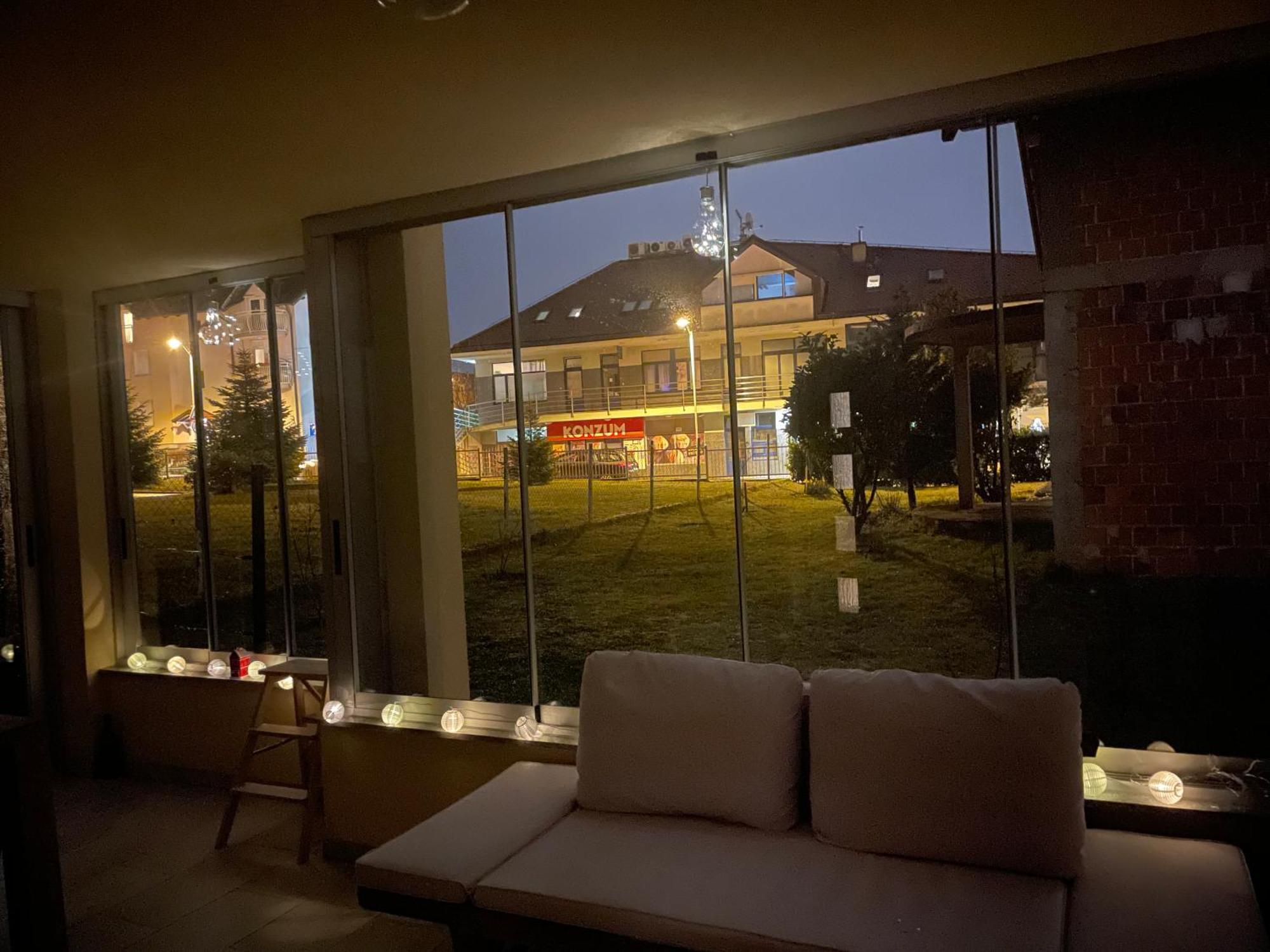 Minihaus In Zagreb Lejlighed Sesvete Eksteriør billede